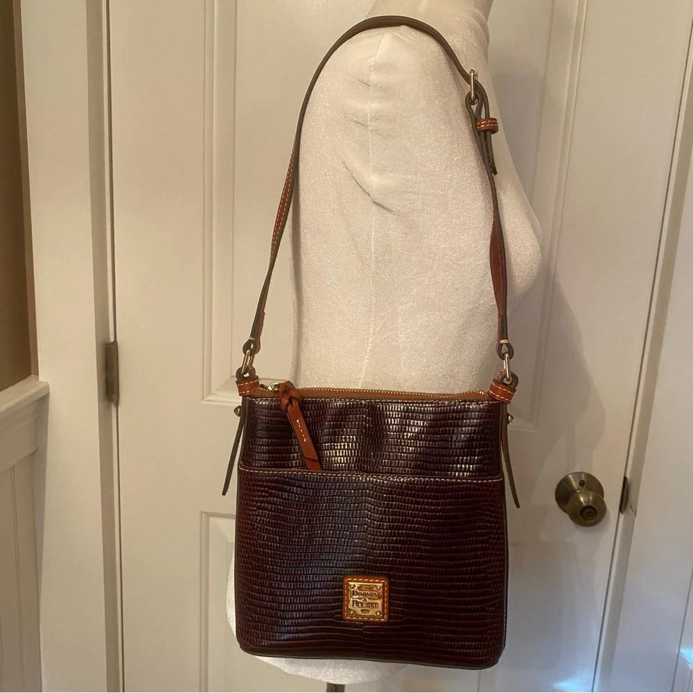 DOONEY & BOURKE BAG SHOULDER DARK RED TEXTURED CROC LOOK & BROWN LEATHER ZIPPER